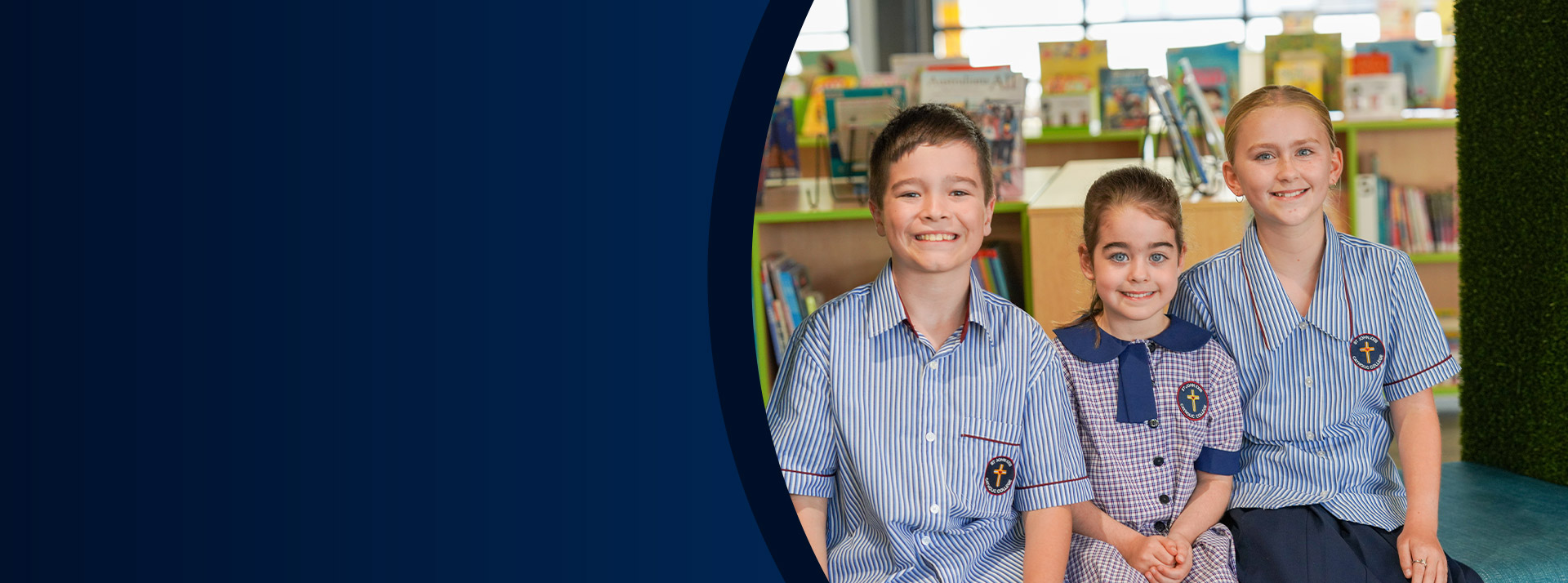 Students sitting together in the library at St John XXIII College Stanhope Gardens