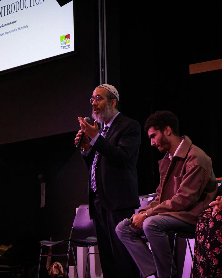 985134770284421_1291875839610311-1