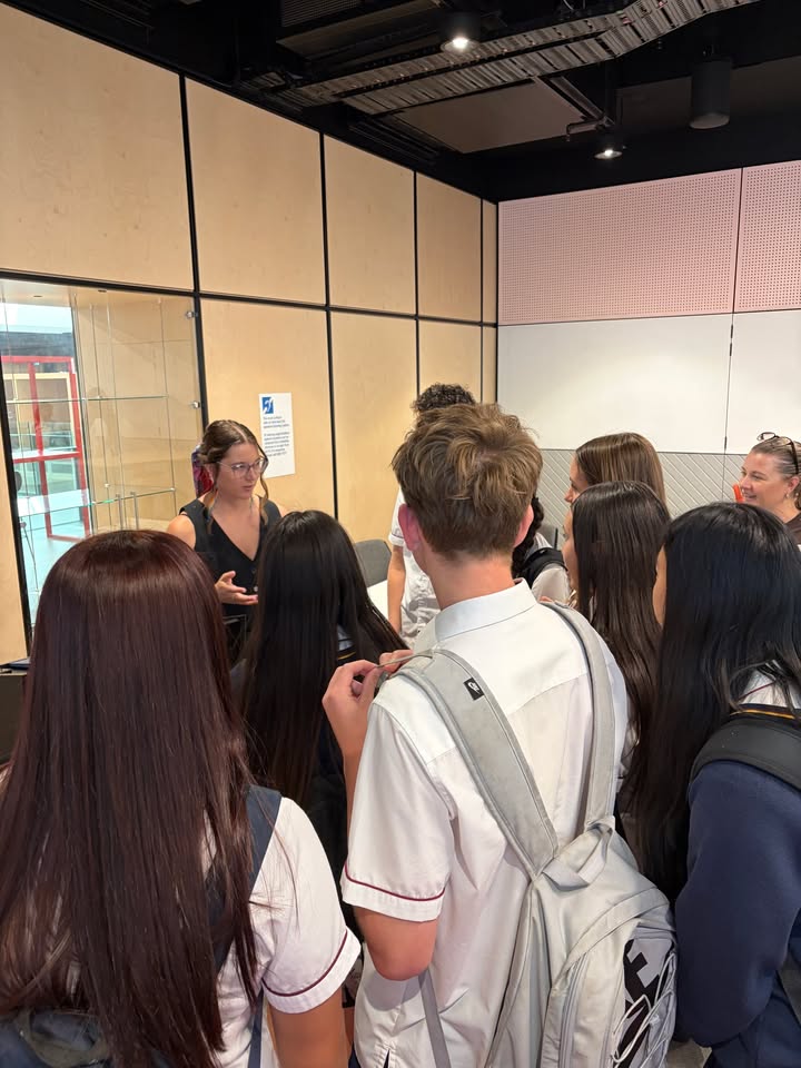 985134770284421_1407108298087064-1