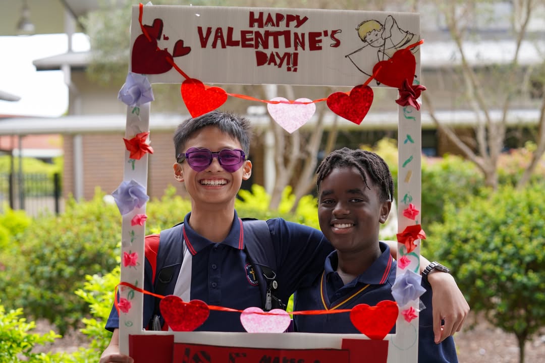 985134770284421_1493120572819169-1