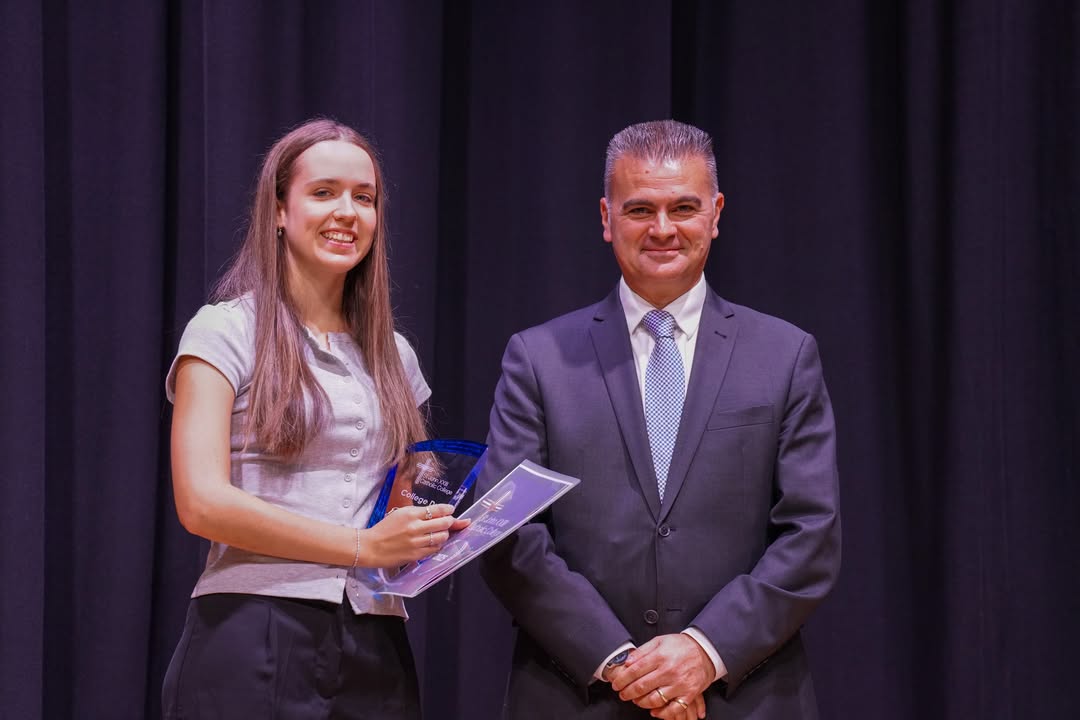 985134770284421_1511741370957089-1