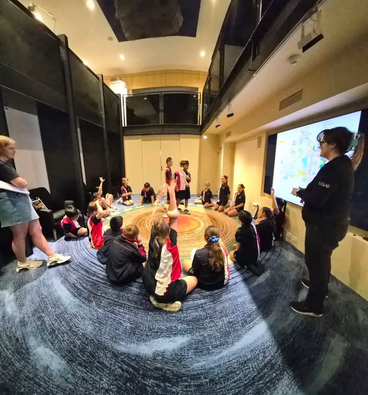 985134770284421_1524918002972759-1